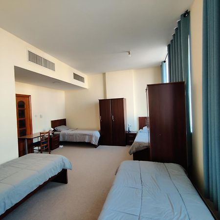 Oasis Hostel 아부다비 외부 사진