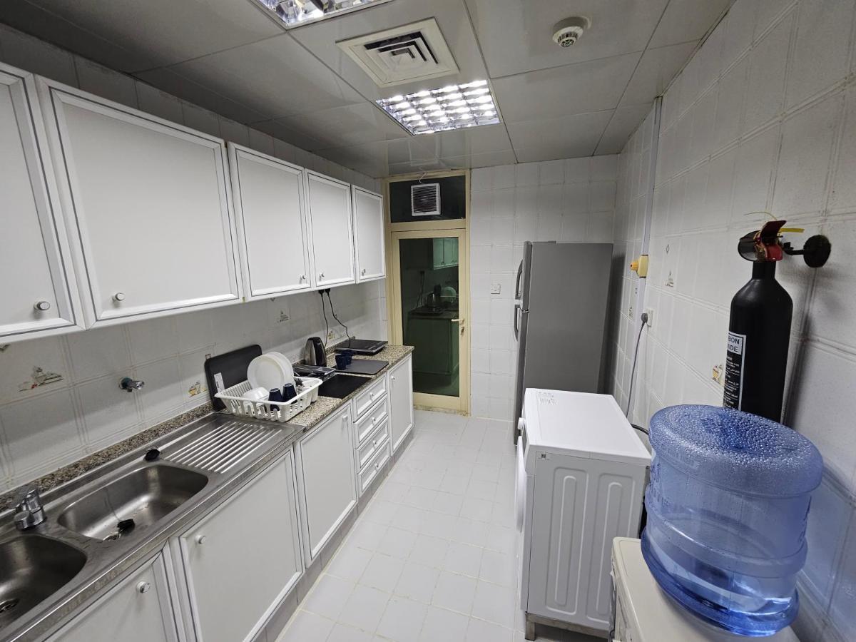 Oasis Hostel 아부다비 외부 사진