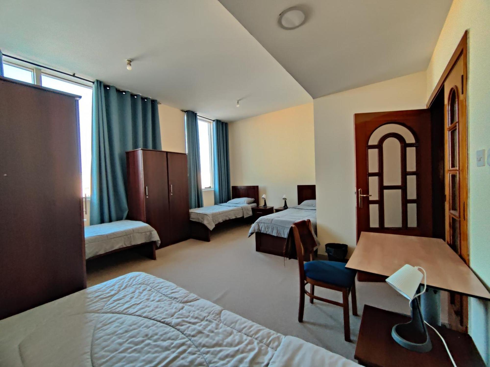 Oasis Hostel 아부다비 외부 사진